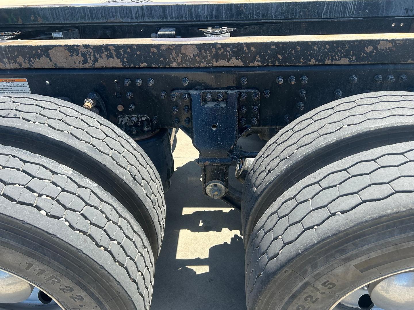 2017 Mack Granite image 6