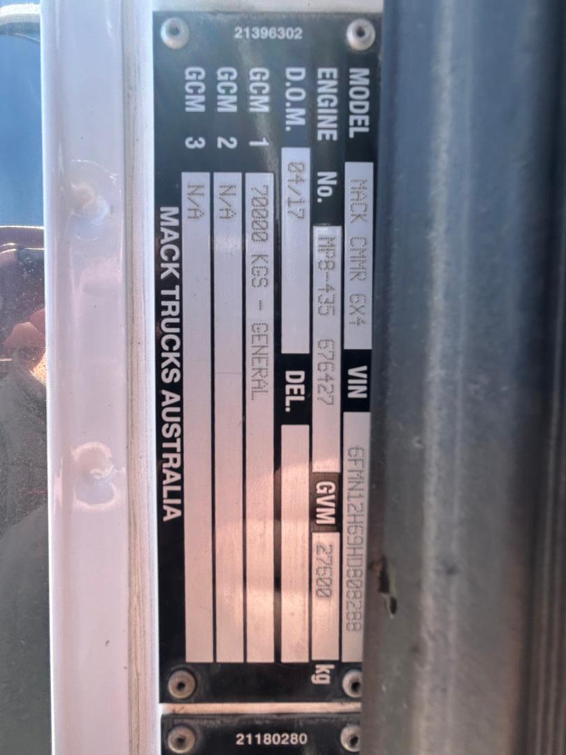 2017 Mack Granite image 14