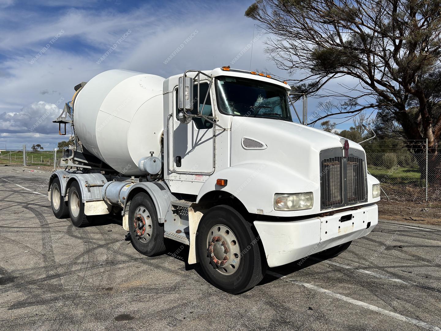 2011 Kenworth T359