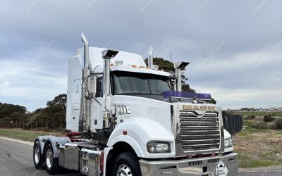 2021 Mack Super-Liner