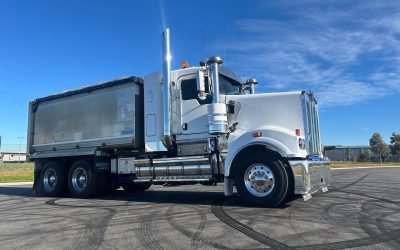 2018 Kenworth T909
