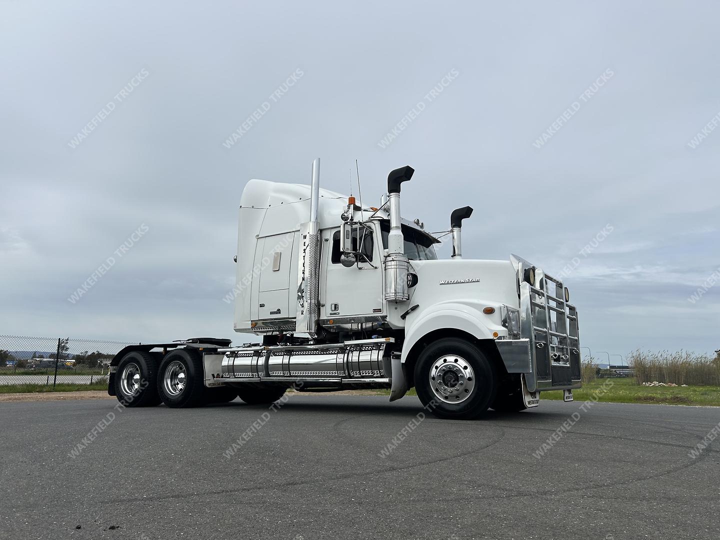 2016 Western Star 4900 Series 4900FXT