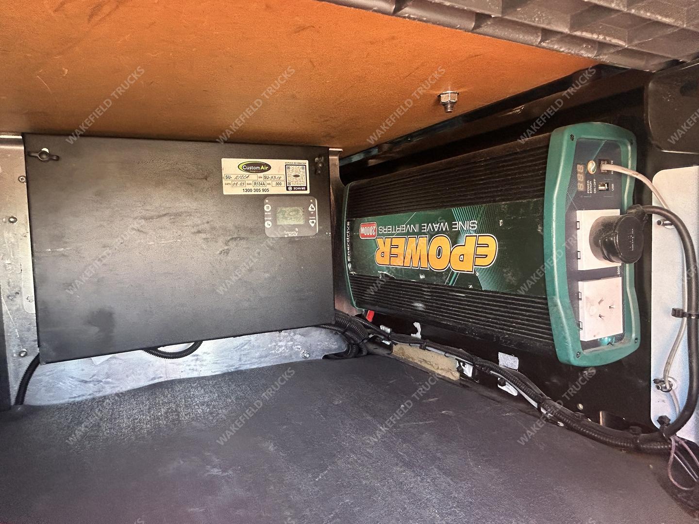 2023 Western Star 48X Prime Mover image 16