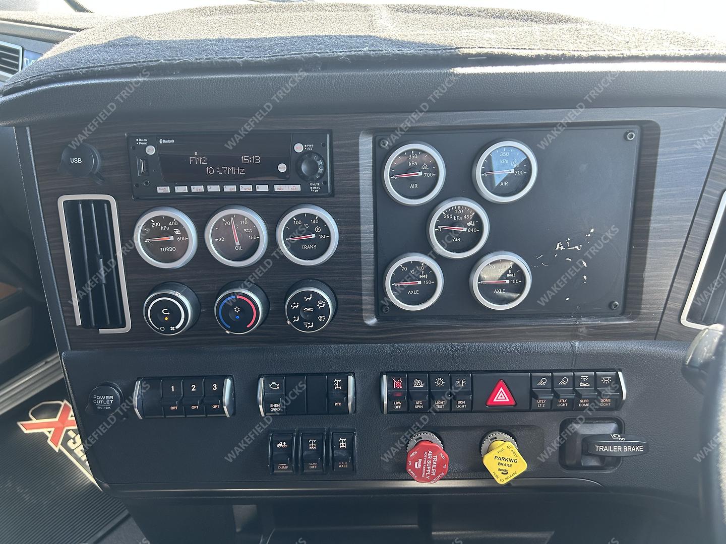 2023 Western Star 48X Prime Mover image 14