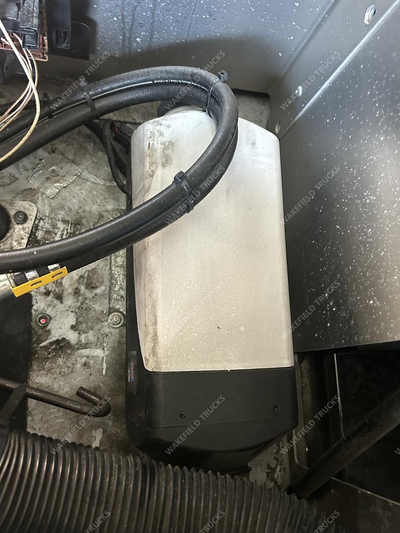 2023 Western Star 48X Prime Mover image 17