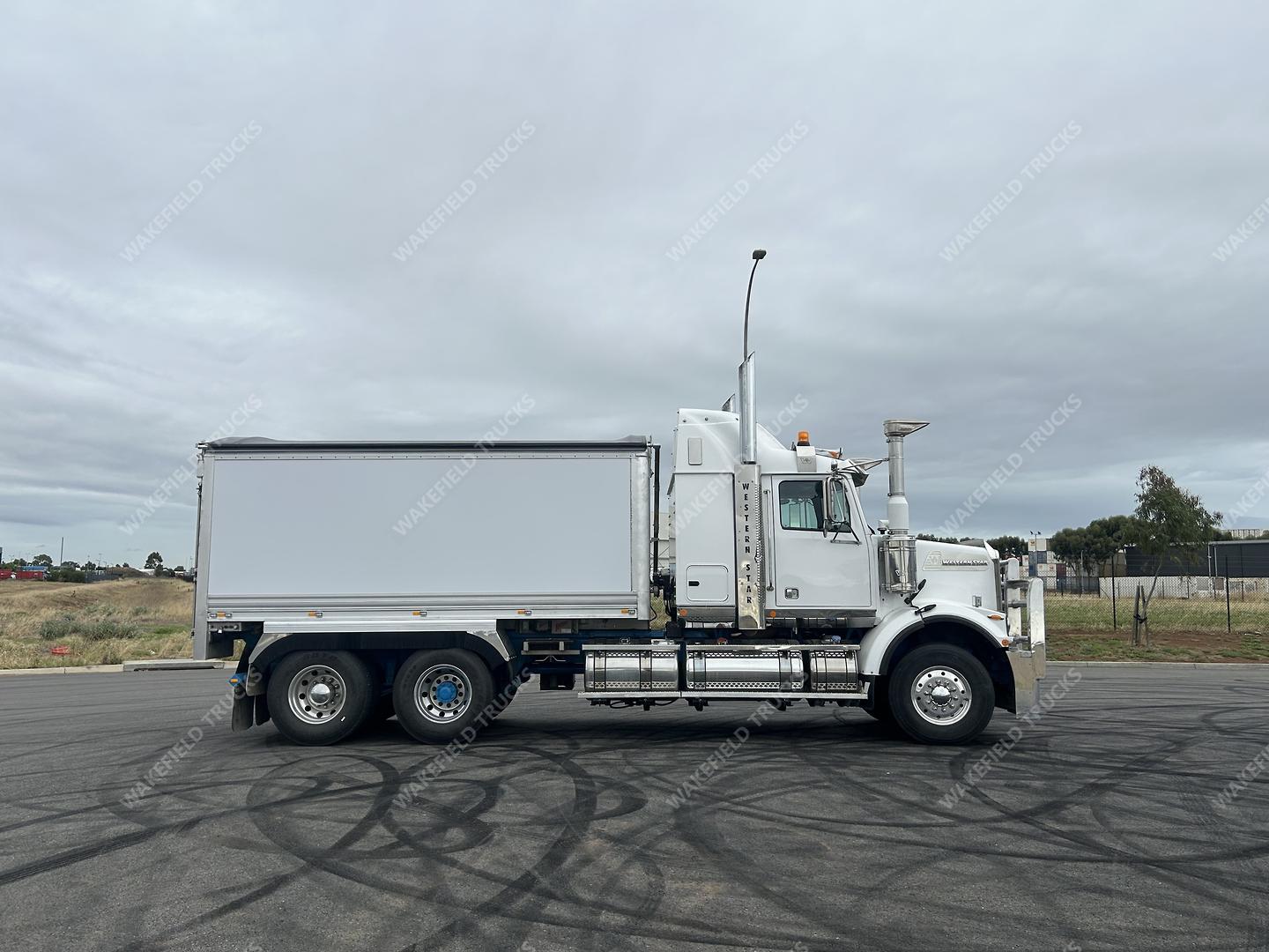2021 Western Star 4800 Series 4800 FXB Tipper image 9