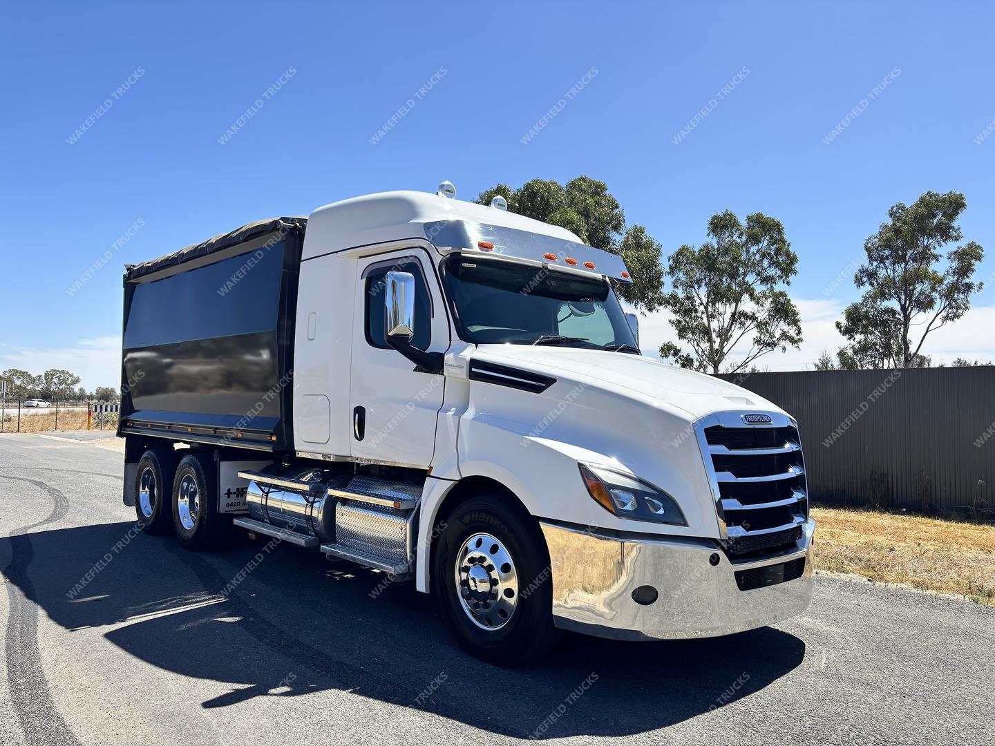 2022 Freightliner Cascadia