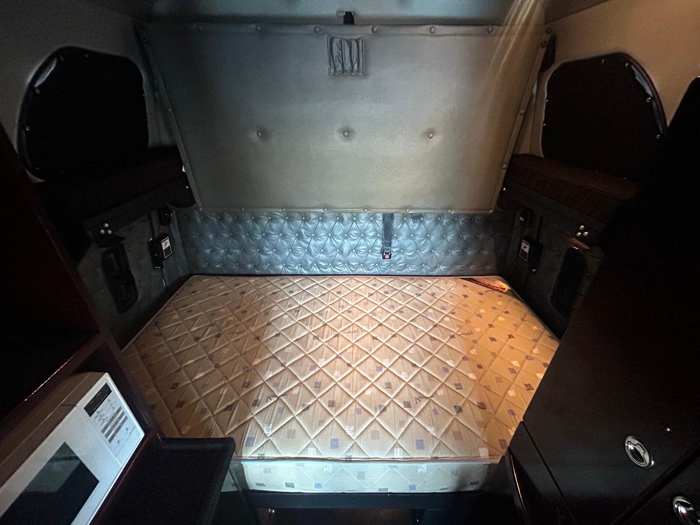 2021 Western Star 4900 Series 4900FXC image 29
