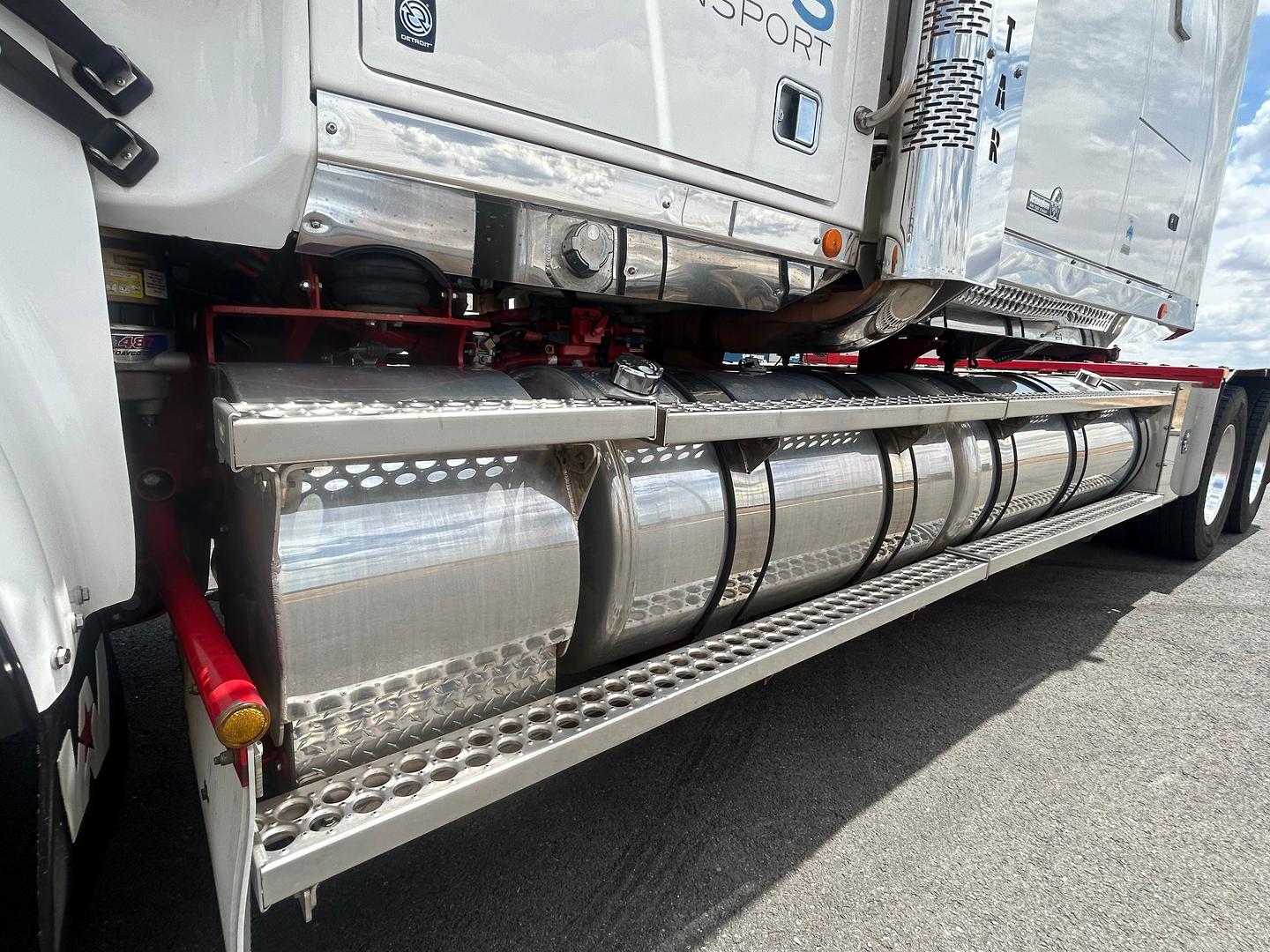 2021 Western Star 4900 Series 4900FXC image 15