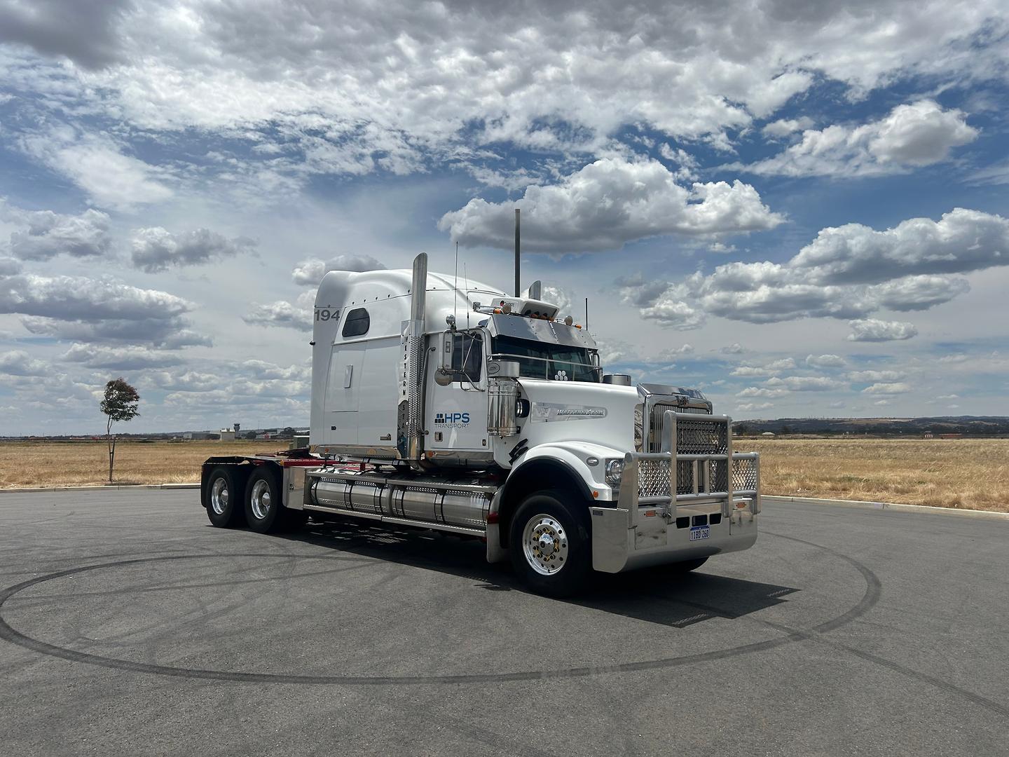 2021 Western Star 4900 Series 4900FXC image 3
