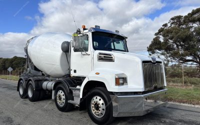 2014 Western Star 4700 Series 4784SB
