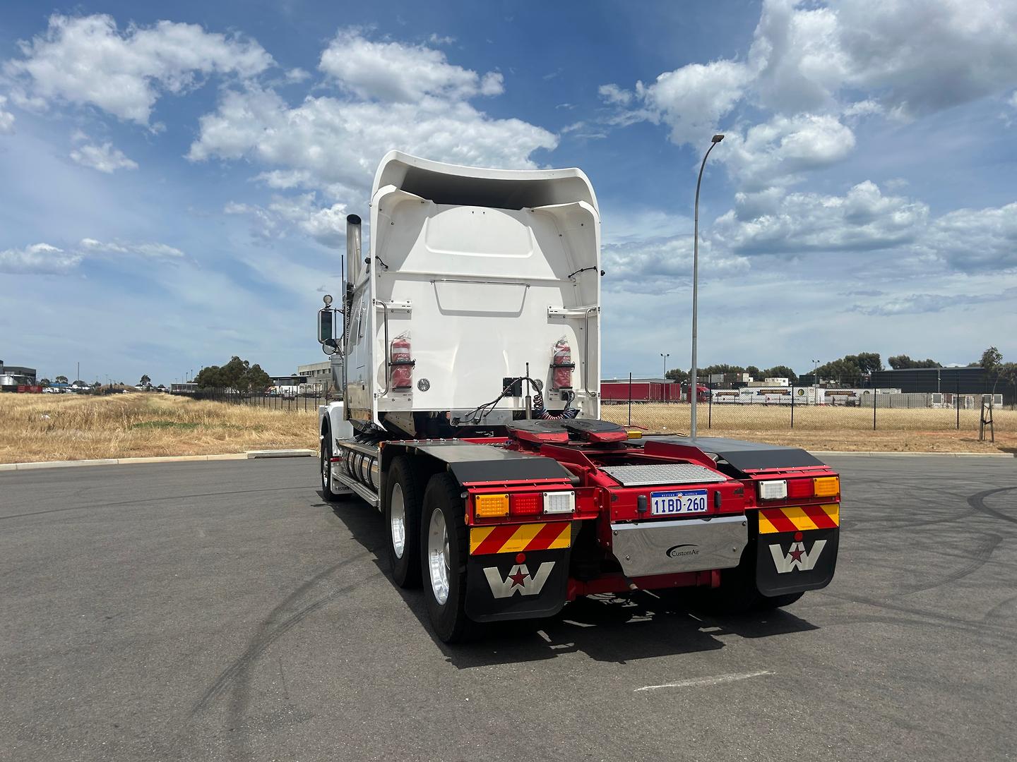 2021 Western Star 4900 Series 4900FXC image 8
