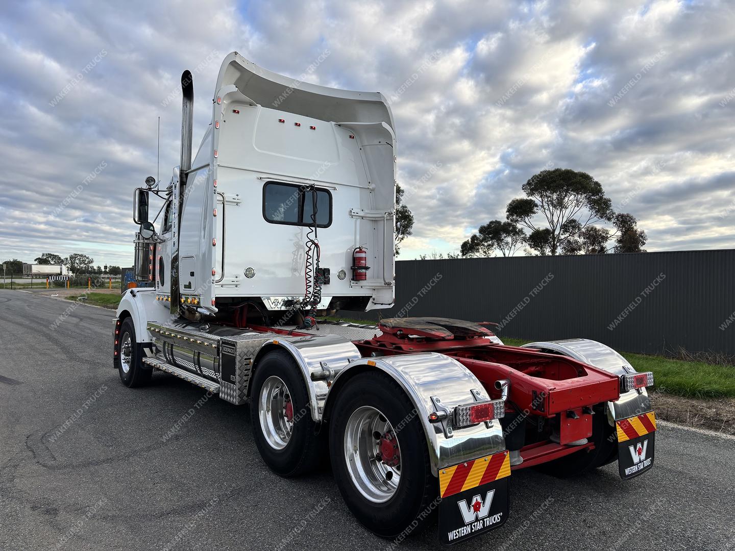 2021 Western Star 4800 Series 4800 FXB Prime Mover image 4
