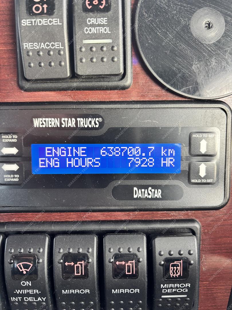 2021 Western Star 4800 Series 4800 FXB Prime Mover image 13