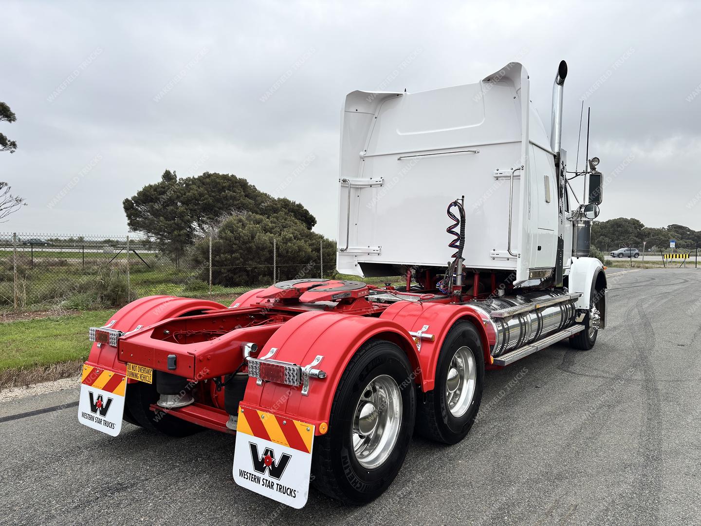 2016 Western Star 4900 Series image 6
