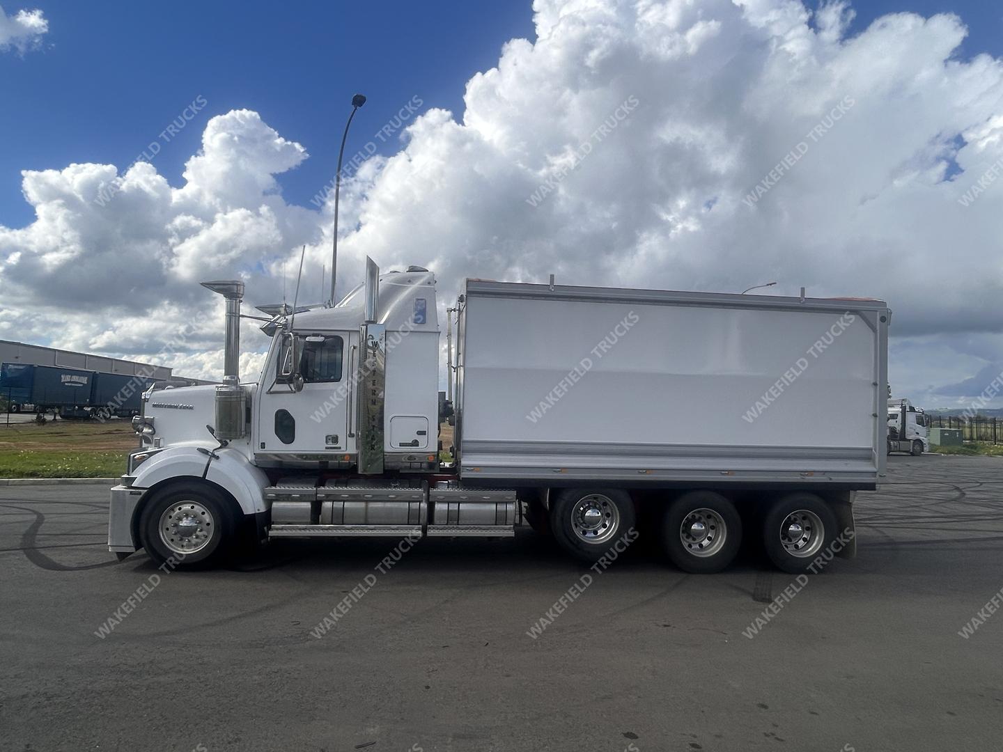 2021 Western Star 4800 Series 4800 FXB Tefco image 5