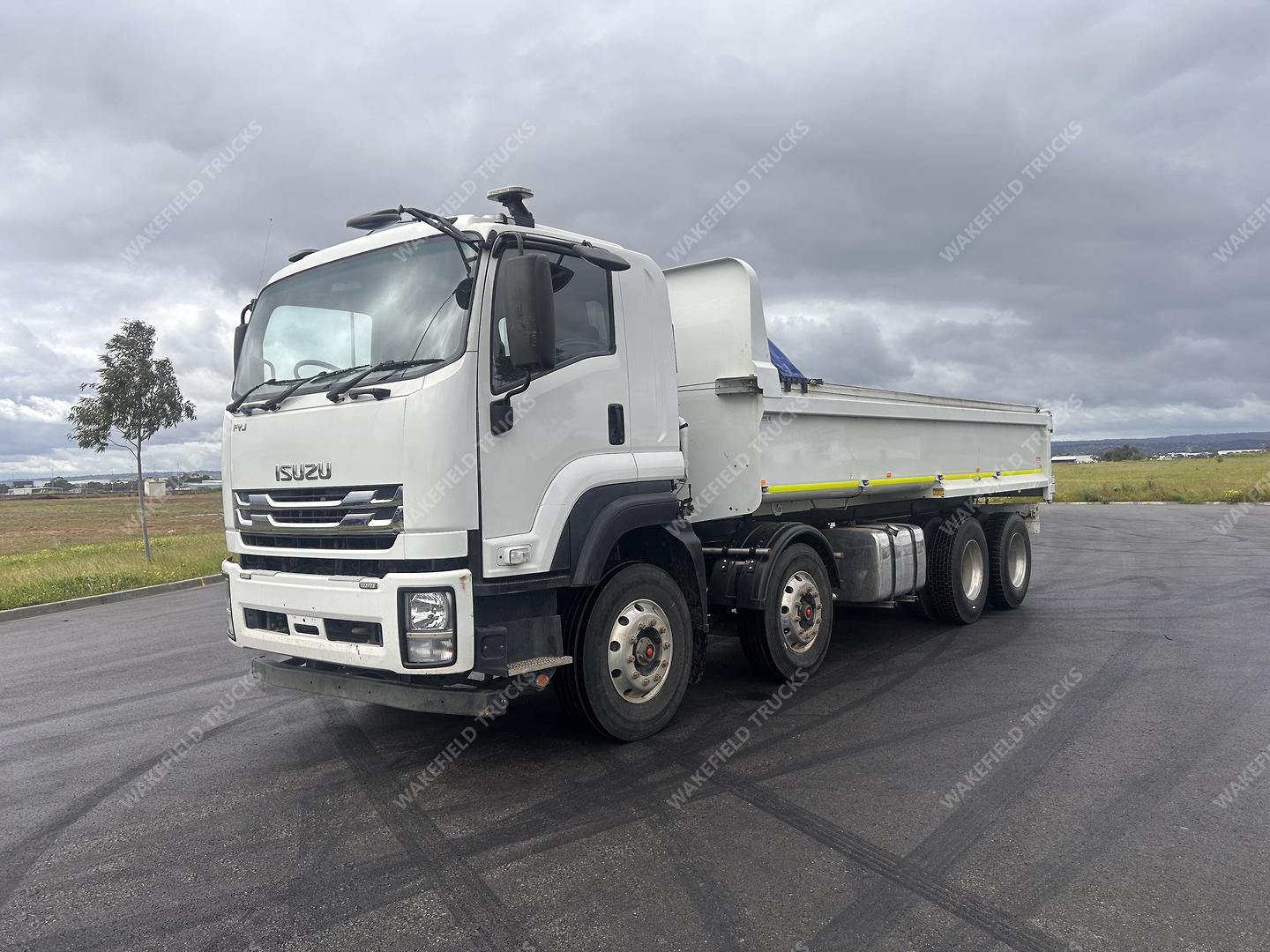2022 Isuzu F Series FYJ300-350 Tipper image 3