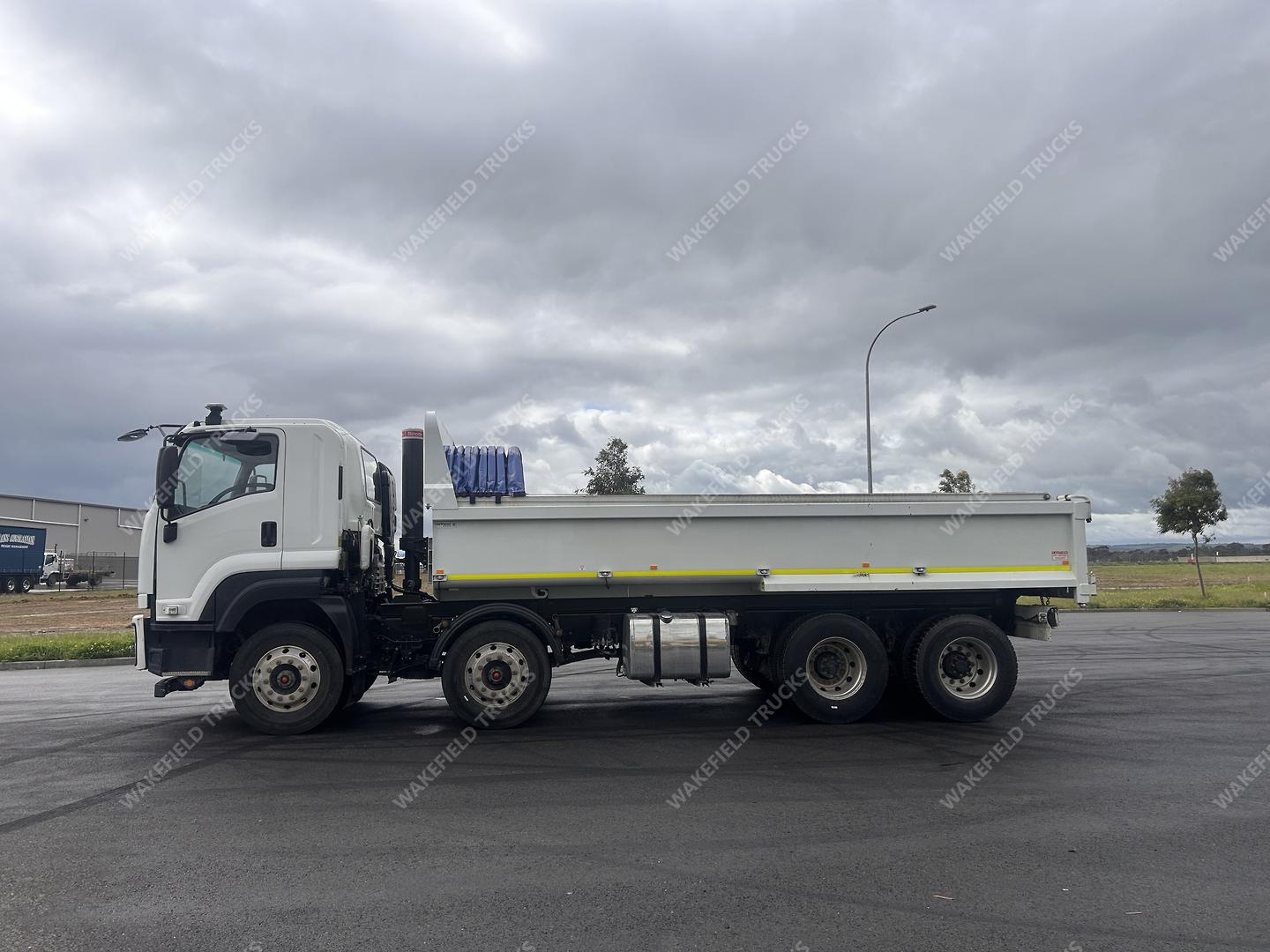 2022 Isuzu F Series FYJ300-350 Tipper image 4