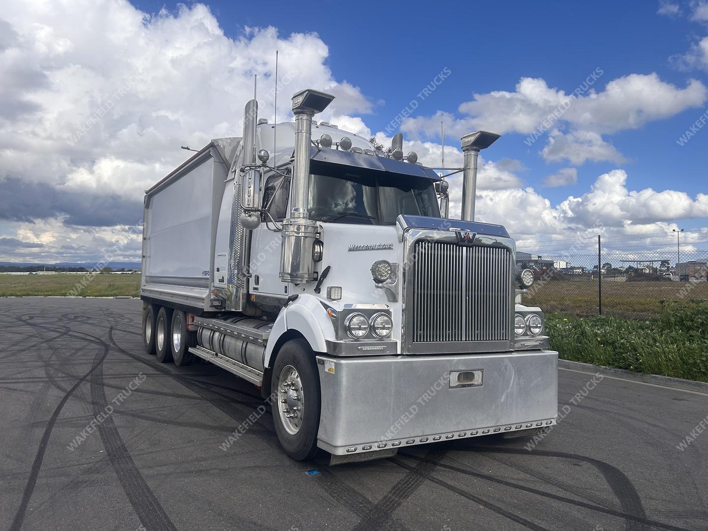 2021 Western Star 4800 Series 4800 FXB Tefco image 2
