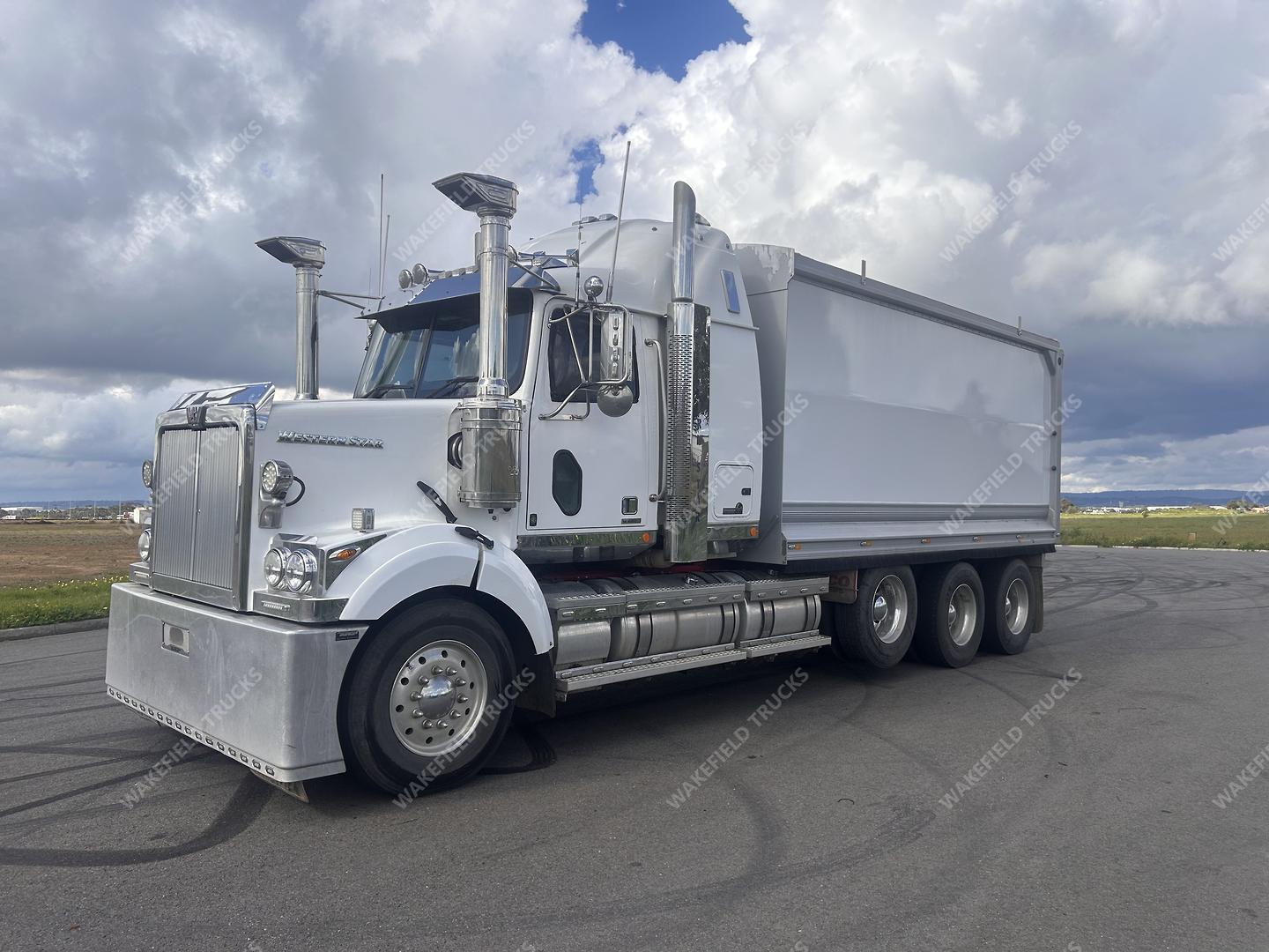 2021 Western Star 4800 Series 4800 FXB Tefco image 4