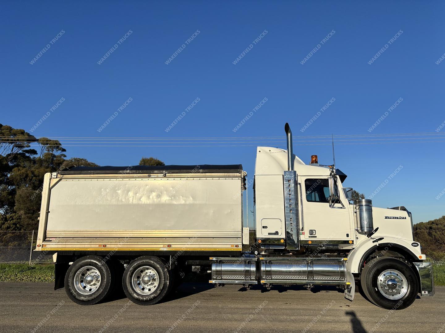 2018 Western Star 4800 Series image 8
