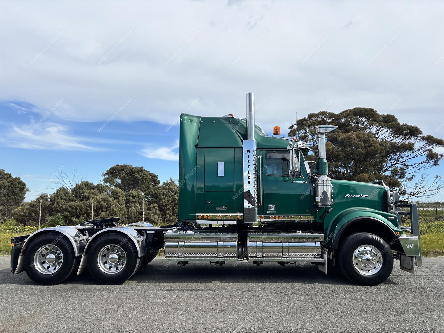 2021 Western Star 4900 Series image 7